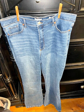 Sofia Jeans by Sofia Vergara Flare Jeans in Blue Waist 20